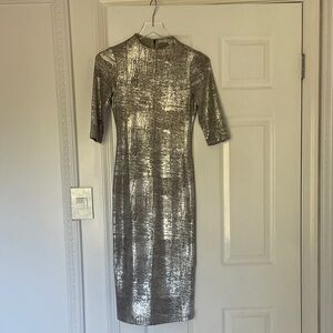 Alice + Olivia Metallic 3/4 th Sleeve Dress
